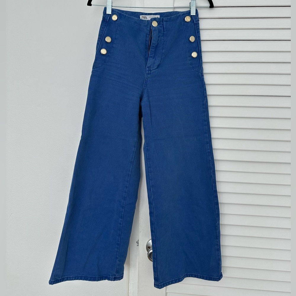 Zara Cropped Wide Legged Jeans